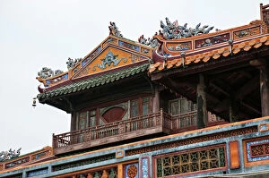Vietnam Gallery: Roof detail of the Ngo Mon Gate