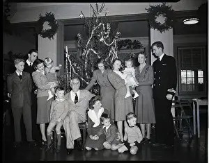 Generations Prints: Roosevelt Family at Home on Christmas Eve