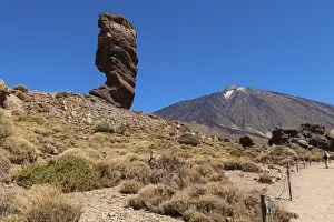 Roque Cinchado rock formation at the Roques de Garcia, lava rocks, Teide National Park, UNESCO World Heritage Site, Vilaflor, Provinz Santa Cruz de Tenerife, Tenerife, Canary Islands, Spain