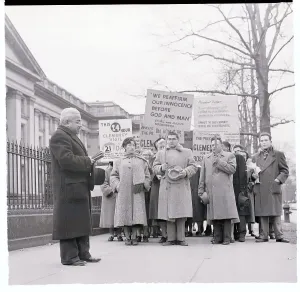 Execution Prints: Rosenberg Supporters with Signs on White House Grounds