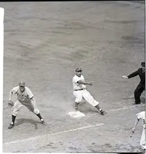 Safe Prints: Roy Campanella Safe On First Base