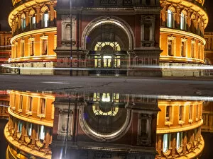 Images Dated 22nd April 2010: Royal Albert Hall Reflection