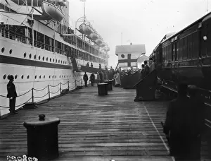 Royalty Black Prints: Royal Departure