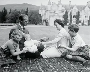 Kilt Prints: Royal Picnic