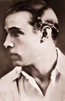 Images Dated 6th May 2015: Rudolph Valentino
