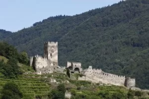 Images Dated 19th June 2011: Ruine Hinterhaus castle ruins, Spitz an der Donau, Wachau, Lower Austria, Austria, Europe