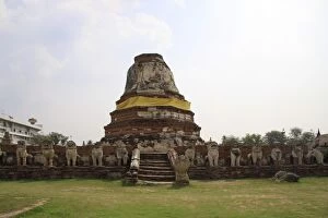 Images Dated 5th February 2009: Ruins of Ayutthaya Wat Mahathat