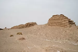Images Dated 12th April 2011: Ruins of the great wall, DunHuang, GanSu, China