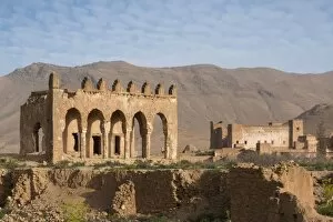 Morocco, North Africa Gallery: Ruins of the Taliouine kasbah and court building, Morocco
