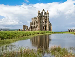 Images Dated 21st May 2016: The ruins of Whitby Abbey, Whitby, North Yorkshire, England, United Kingdom