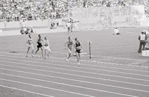 Runners in 1976 Montreal Olympics