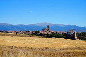 Images Dated 28th July 2015: Rural view on city of Segovia, Spain