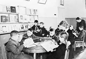 Russian Students Reading English Books