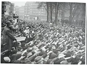 Saarlanders Greeting American Saar Voters