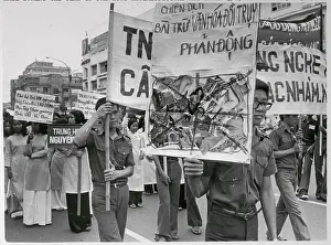 Saigon Students Supporting Book Burning Campaign
