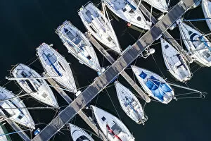 Images Dated 21st November 2017: sailboats