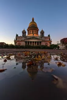 Images Dated 28th October 2015: Saint Isaacs cathedral, Saint Petersburg