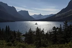Images Dated 22nd August 2013: Saint Mary Lake, Glacier National Park, Montana, United States