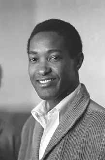 Prints of Soul singer Sam Cooke poses for a portrait on November 30, 1960 in Los Angeles, California. (Photo by Jess Rand/Michael Ochs Archives/Getty Images) The man known as the King of Soul: Sam Cooke
