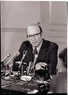 Counseling Prints: Sam Dash Talking to Newsmen