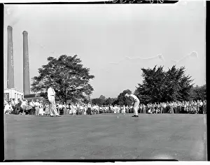 Hershey Prints: Sam Snead Watching Byron Nelson Putt