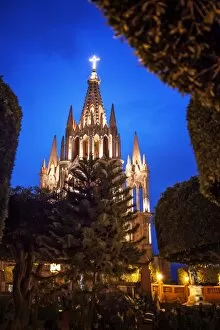 Images Dated 23rd October 2015: San Michael Archangel Church, Guanajuato