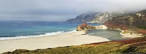 Images Dated 5th September 2012: Sand beach on the California Pacific coast, near Point Sur, California, United States