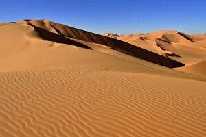 Sand dunes at Erg Mehejibad, Sahara, Erg Mehejibad, Immidir or Mouydir, Sahara, Tamanrasset Province, Algeria