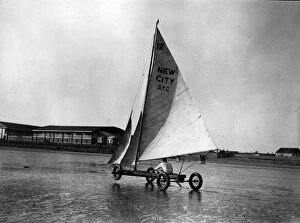 Bognor Regis Collection: Sand Yachting