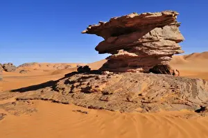 Sandstone rock formation near Tin Merzouga, Tadrart, Tassili nAjjer National Park, Unesco World Heritage Site, Algeria, Sahara, North Africa