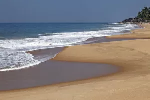 Kerala Collection: Sandy beach, Somatheeram Beach, Malabarian Coast, Malabar, Kerala, India, Asia