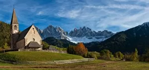Images Dated 24th October 2015: Santa Magdalena in Funes, South Tyrol, Trentino Alto Adige, Italy, Europe