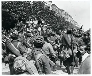 Santander Residents Cheering Soldiers