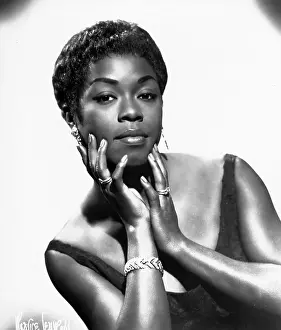 Prints of CHICAGO IL - CIRCA 1957: Sarah Vaughan poses for a portrait circa 1957 in Chicago, Illinois. (Photo by Maurice Seymour/Michael Ochs Archive/Getty Images) The Divine One: Sarah Vaughan
