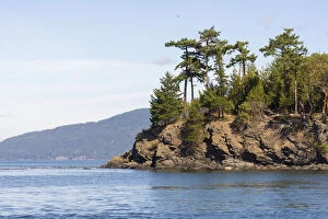 Images Dated 22nd September 2015: Scenic landscape with Towhead Island, San Juan Islands, Puget Sound, Washington State, USA