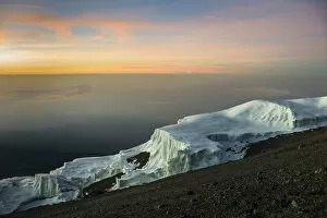 Images Dated 29th August 2018: Scenic sunrise view of glaciers at Uhuru Peak, Kibo, Mount Kilimanjaro, Kilimanjaro Region, Tanzania