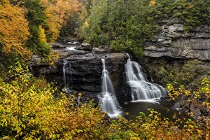 Images Dated 8th October 2017: Scenic view of Blackwater Falls in autumn, Blackwater Falls State Park in Davis, West Virginia, USA
