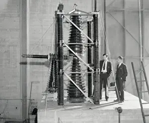 Complexity Prints: Scientists with Neutron Machine