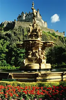 Fountain Prints: Scotland, Lothian, Edinburgh, Ross Fountain and Edinburgh Castle