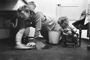 M Hom Work Scrubbing Prints: Scrubbing