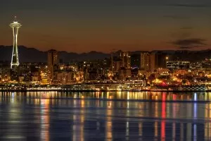 Washington Collection: Seattle downtown skyline from alki beach dawn