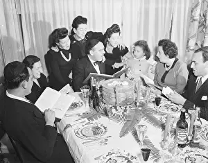 Seder Meal Finishes With Singing at Passover