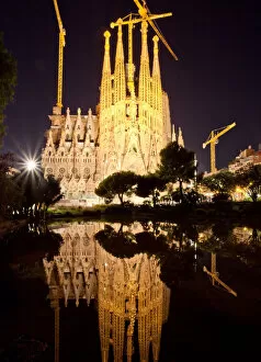 Images Dated 8th September 2017: Segrada Familia