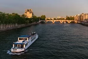 Images Dated 8th July 2014: Seine river sightseeing cruise