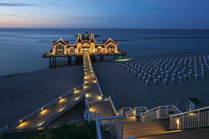 Images Dated 2nd July 2013: Sellin Pier at dusk, Baltic Seaside Resort Sellin, Rugen, Mecklenburg-Western Pomerania, Germany