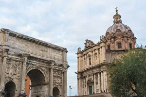 Images Dated 4th December 2016: Settimio Severo arch