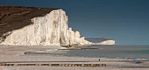 Images Dated 17th March 2016: Seven Sisters Cliifs seen across Cuckmere Haven beach
