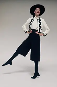 Huty32637 Prints: Seventies Fashion Shoot