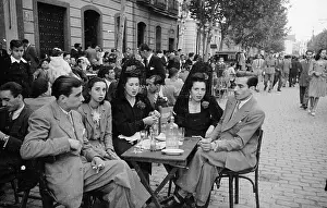 M Typ Euro Spa Prints: Seville Cafe Society