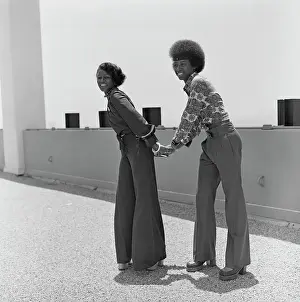 Huty31078 Prints: Sharon Hill And James Phillips - Soul Train Dancers